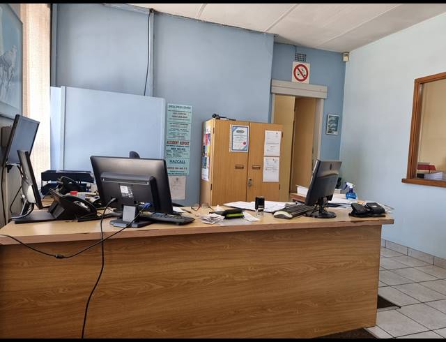 5,500M² WAREHOUSE FOR SALE IN ALBERTON NORTH